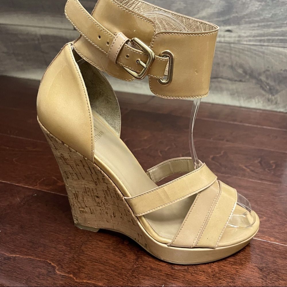 Stuart Weitzman Ankle-Cuff Tan Cork Wedge Sandal Size 7 - Picture 5 of 16